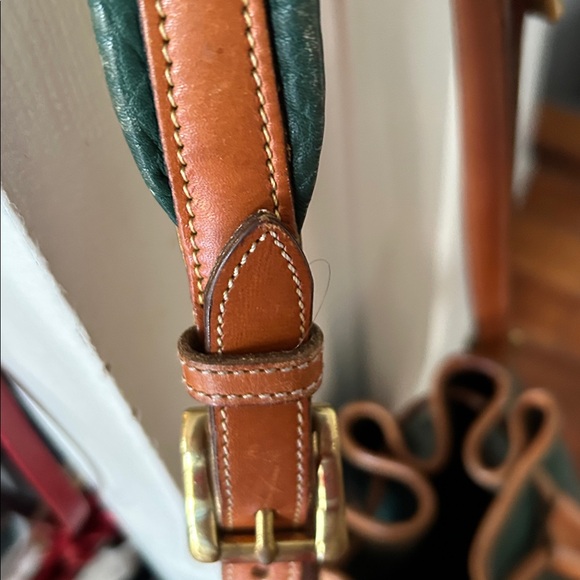 Dooney & Bourke Green and Tan Leather Shoulder Bag - Picture 4 of 6